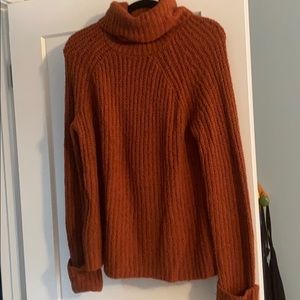 Urban outfitters rust turtleneck